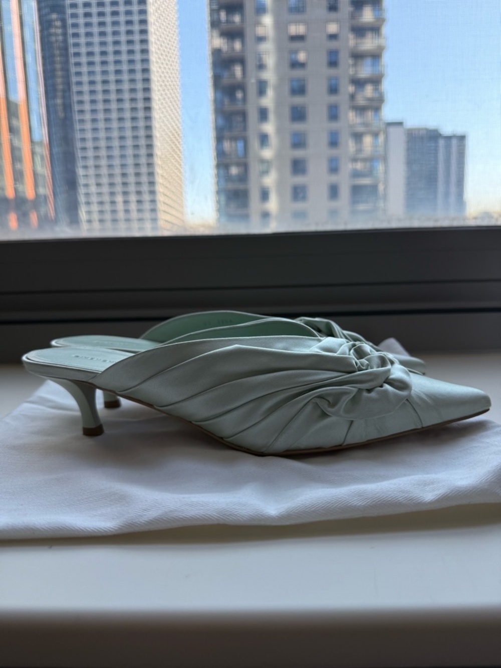 Brand New Givenchy Mint Green Satin Knotted Pointed Mules - Picture 7 of 7